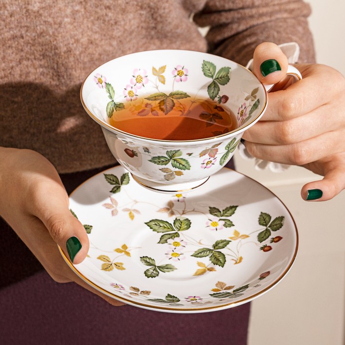 Wedgwood Wild Strawberry 5-Piece Set | Williams Sonoma