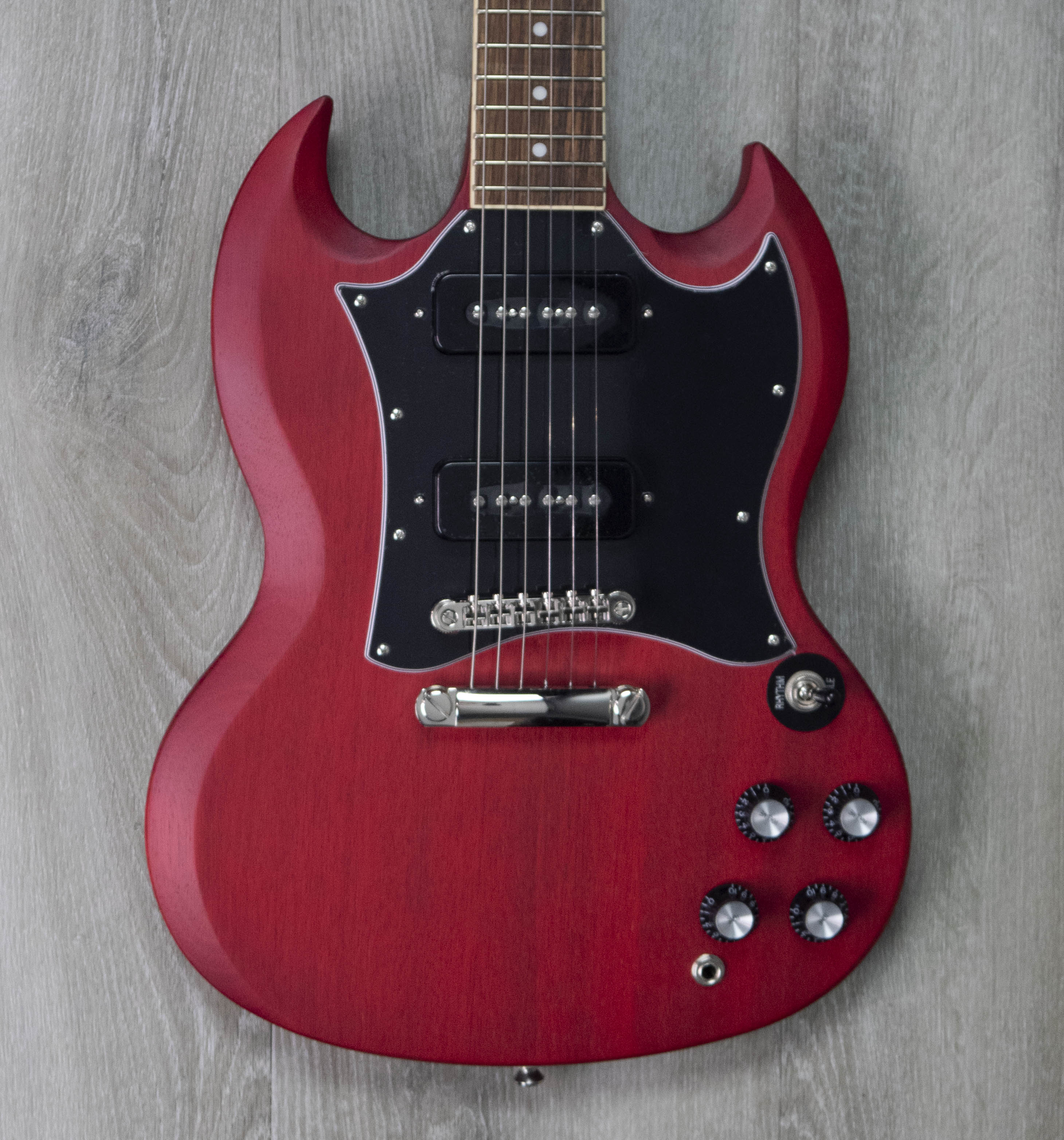 Epiphone SG Classic Worn, Cherry – A Strings