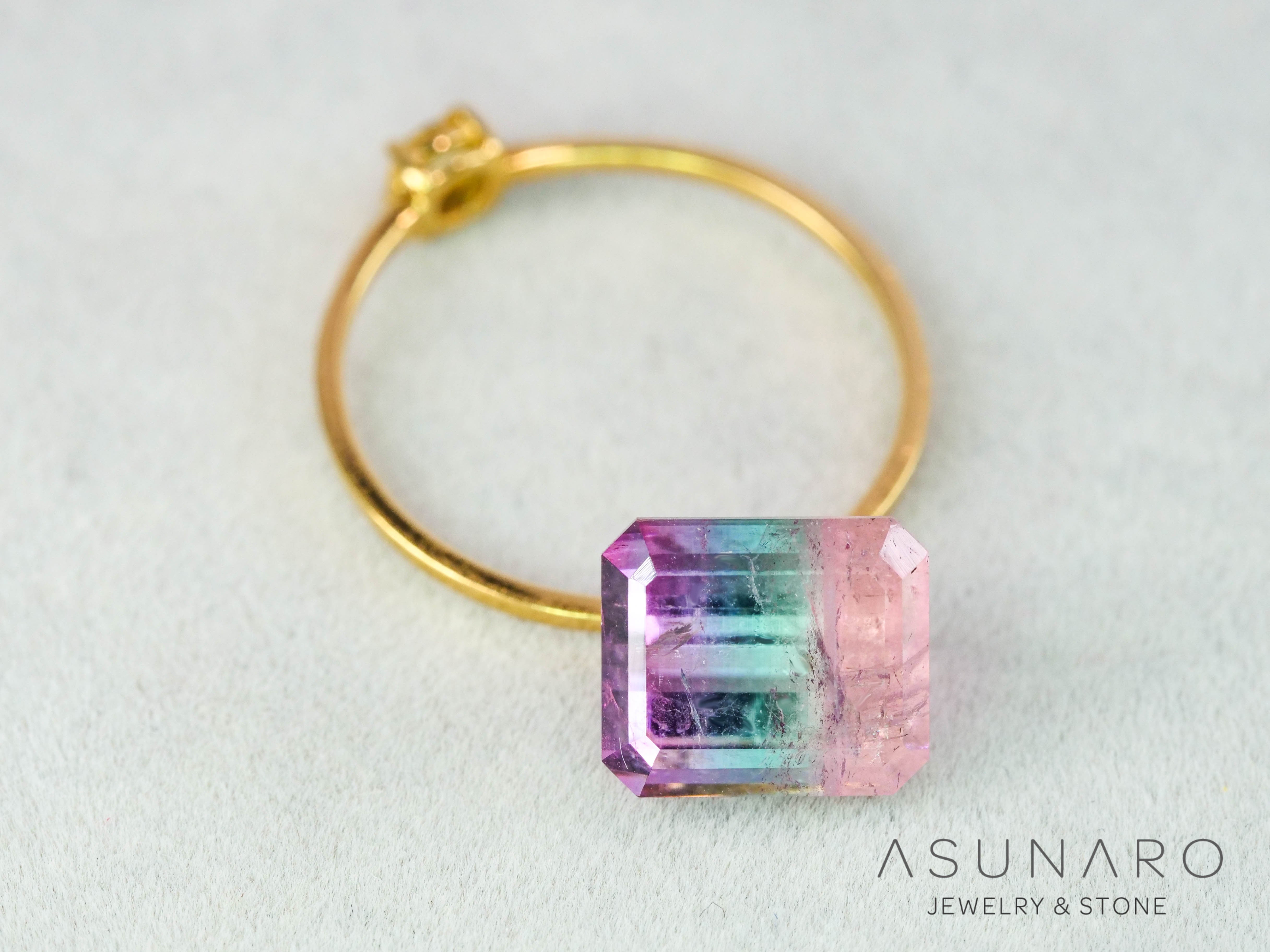 パーティーカラードトルマリン エメラルドカット アフガニスタン産