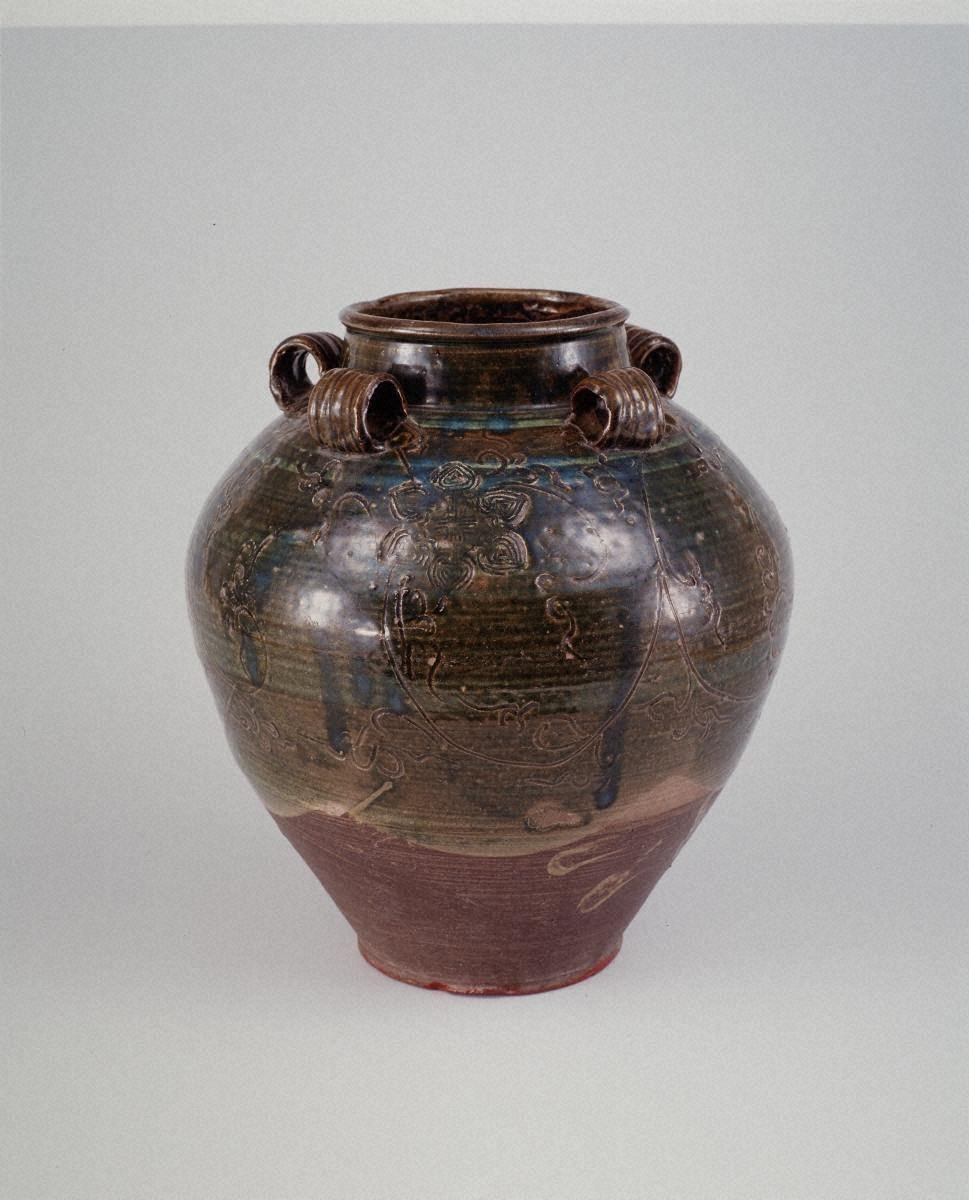 二彩唐津牡丹唐草文耳付壺 - 金沢ミュージアムプラス