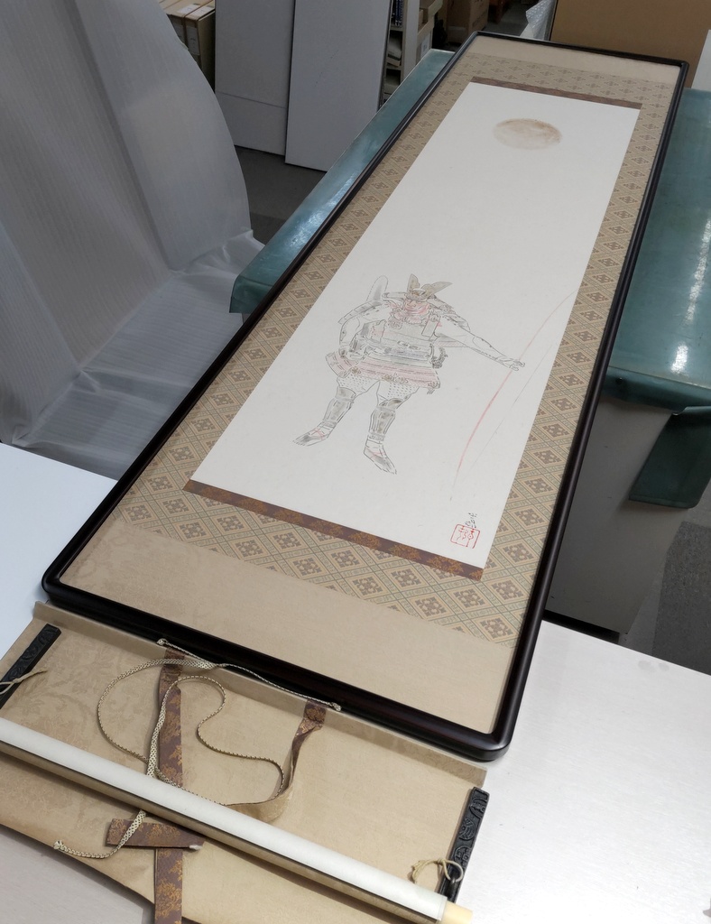 掛軸を額装仕立てに変えると、とても飾りやすくなります。｜アートおおがき