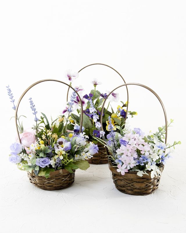 造花・アーティフィシャルフラワー・カゴアレンジメント】ナチュラルな