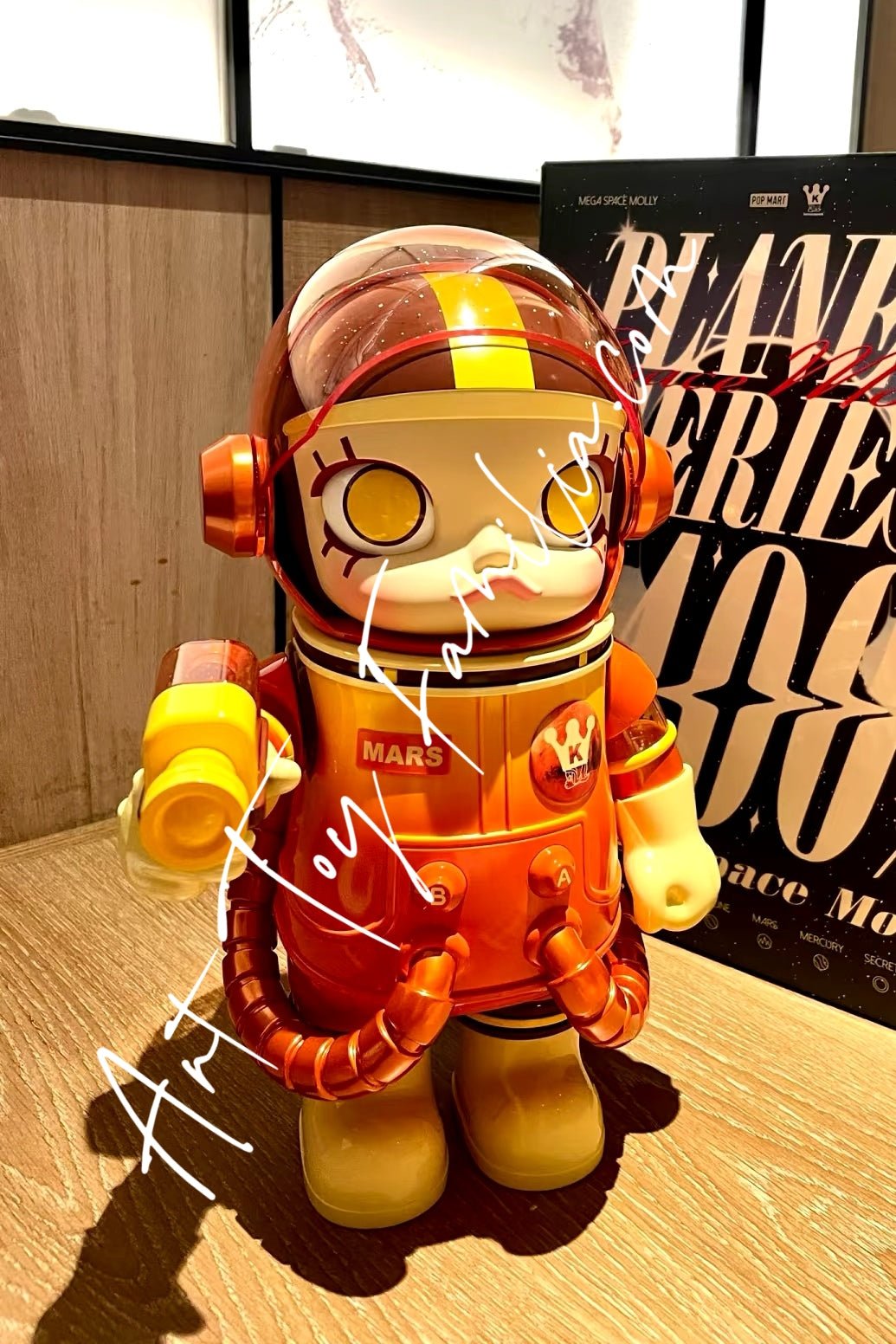 MEGA Space Molly 400% Planet Series | POP MART – Art Toy Familia