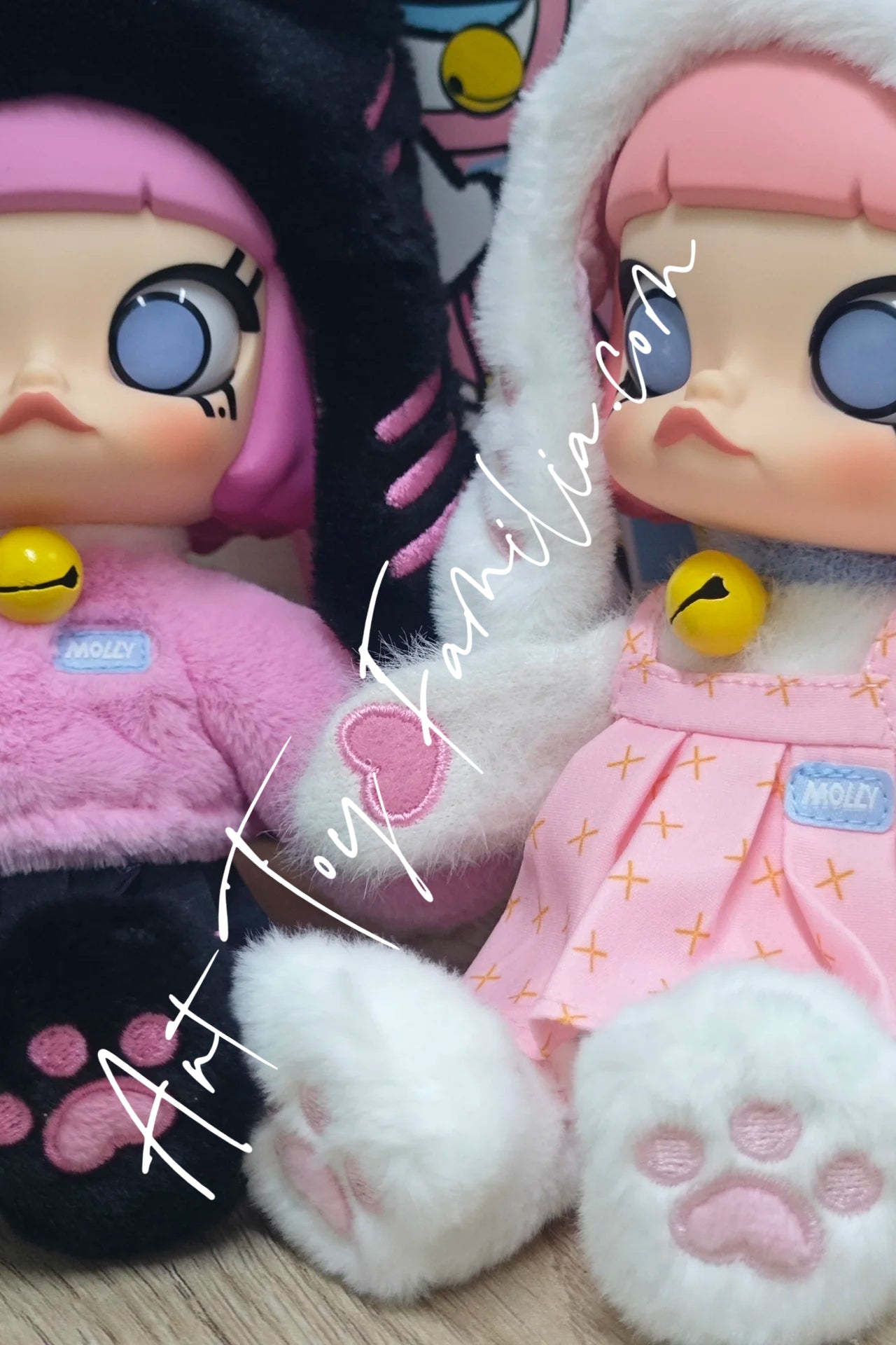 Molly Peekaboo 1/8 Action Figure | POP MART – Art Toy Familia