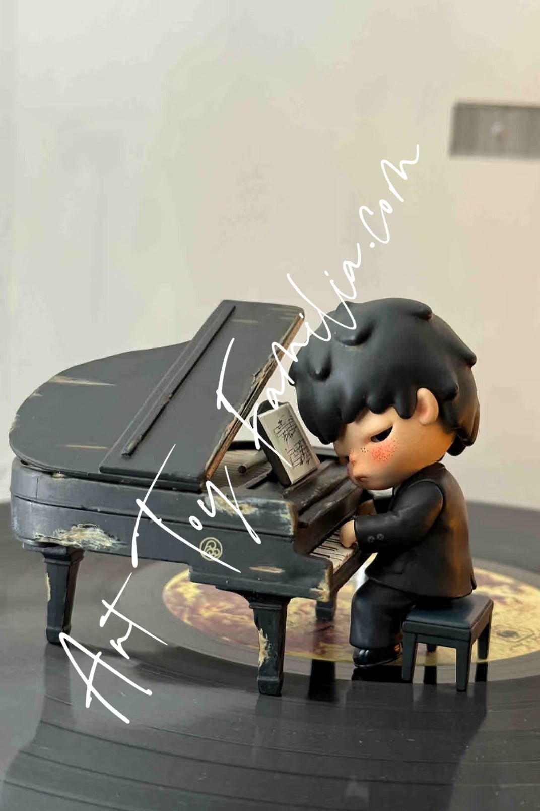 Hirono The Pianist Figurine | POP MART – Art Toy Familia