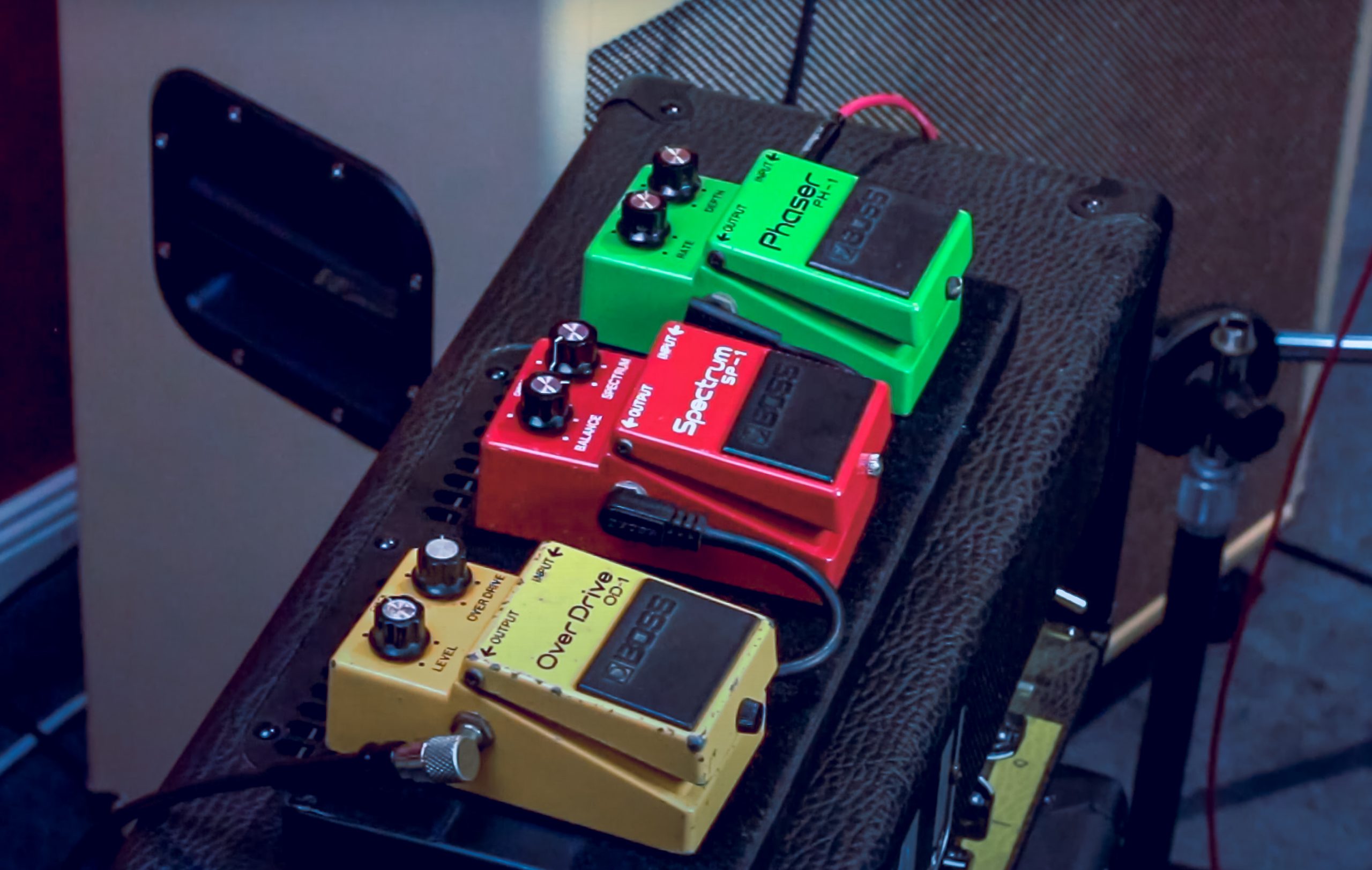Pedal Partners: Combining Phaser with Other Effects - BOSS Articles