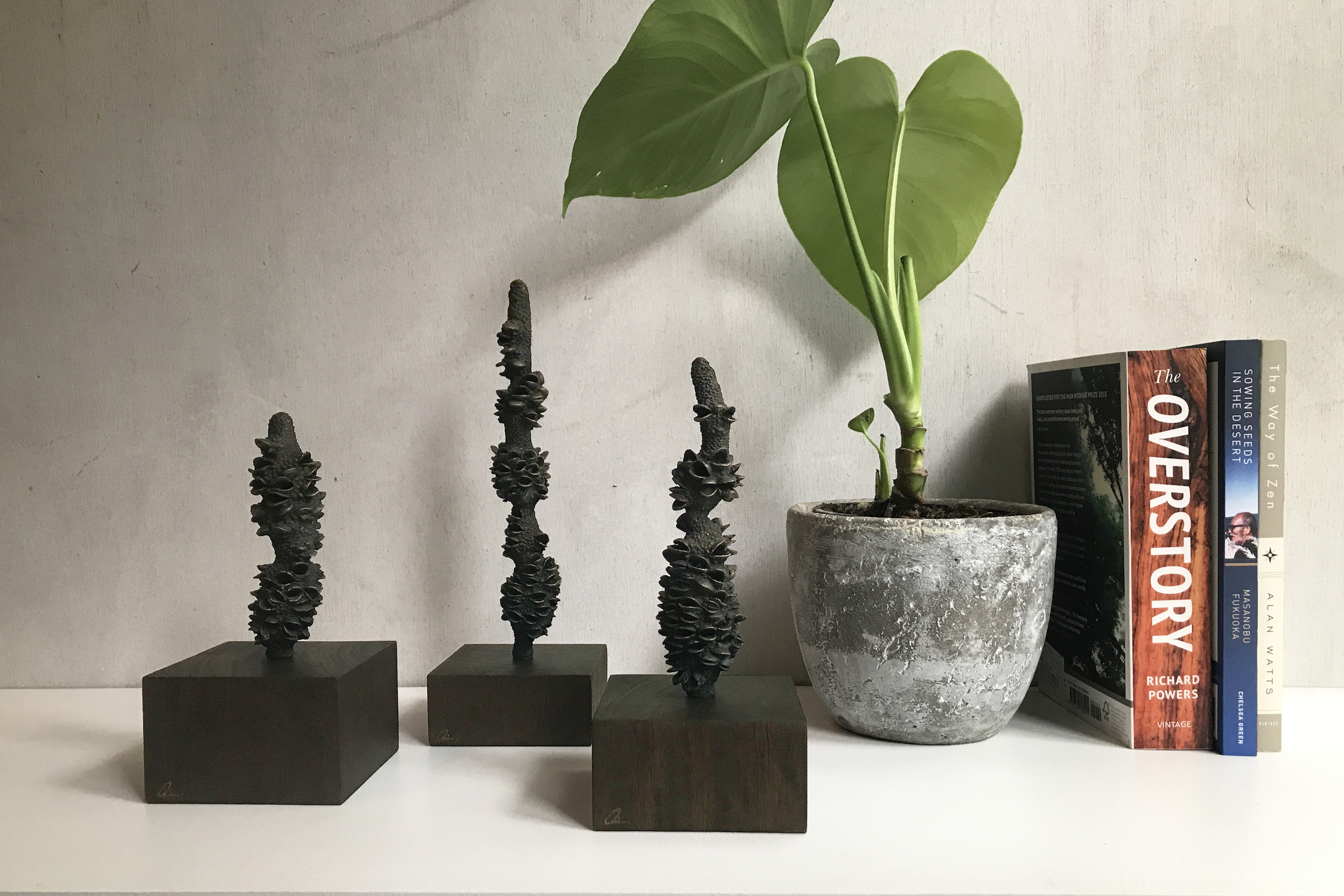 Totems by Oliver Ashworth-Martin - Contemporary sculpture | Artistics