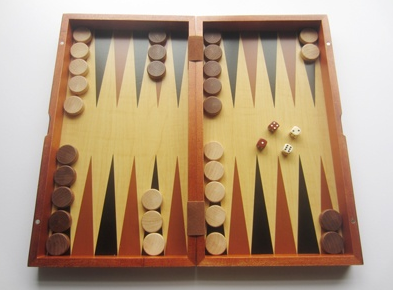 世界最古のゲーム盤「セネト」とは？！古代エジプトの出土品を深堀り