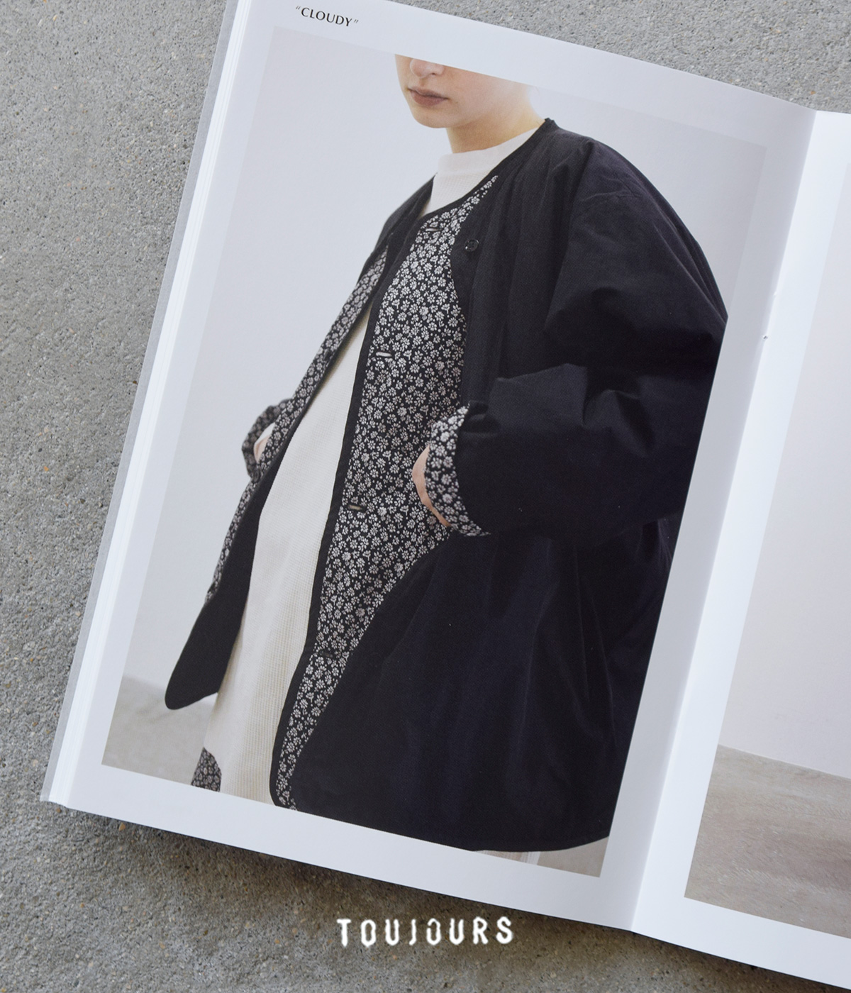 TOUJOURS ユーティリティ ジャケット Silky PL Flower Jacquard Cloth