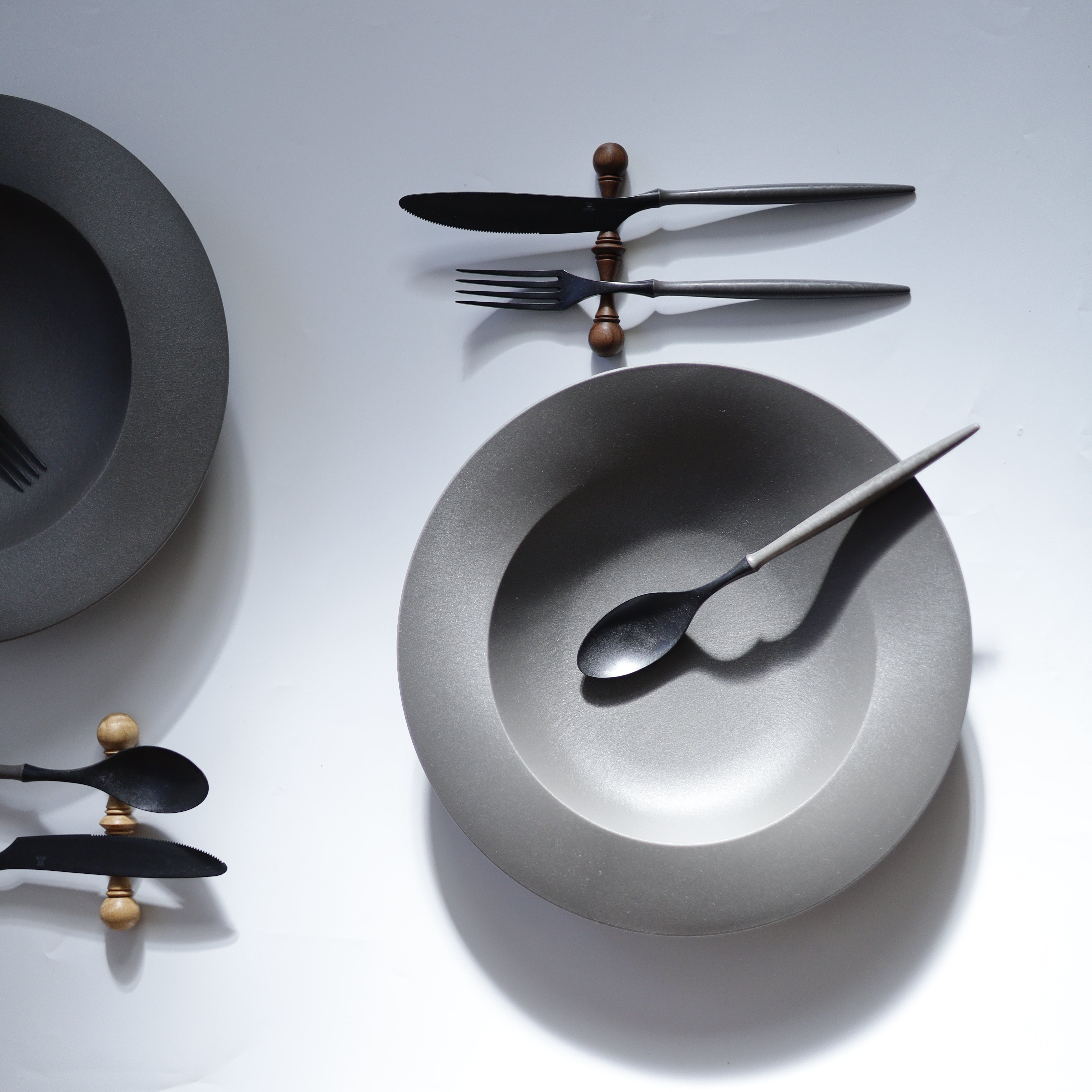 落としても割れない「深皿スクープ・カトラリーセット 各2セット +