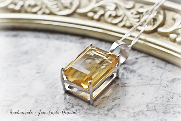シトリンクォーツ・スクエアカットペンダント
