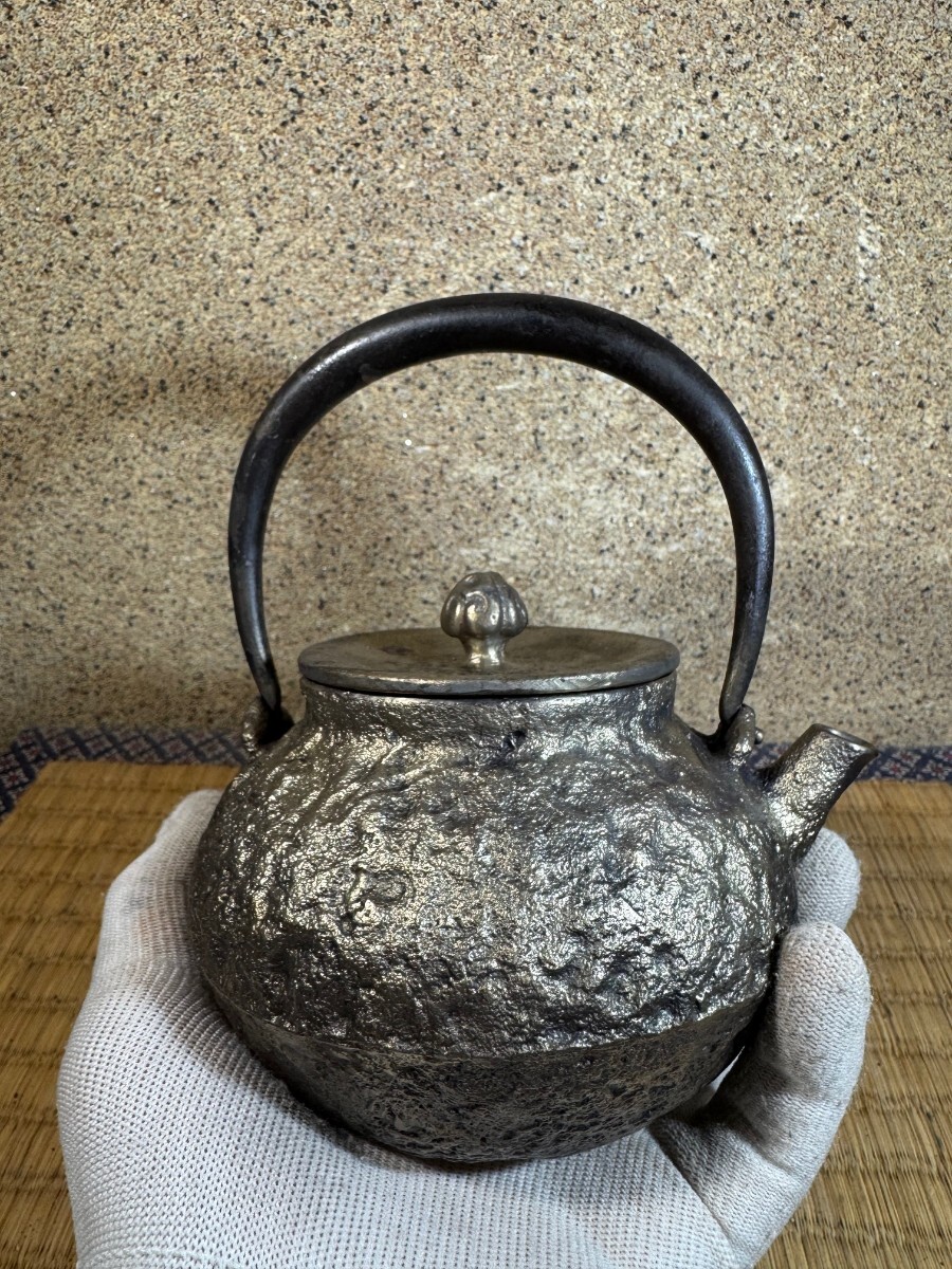 南部鉄瓶の値段と価格推移は？｜182件の売買データから南部鉄瓶の価値