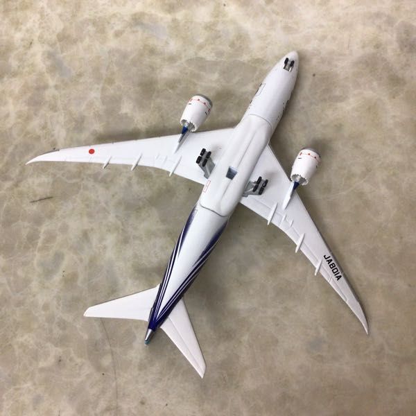 1/200 ANA B787 特別塗装 飛行姿勢 JA801A