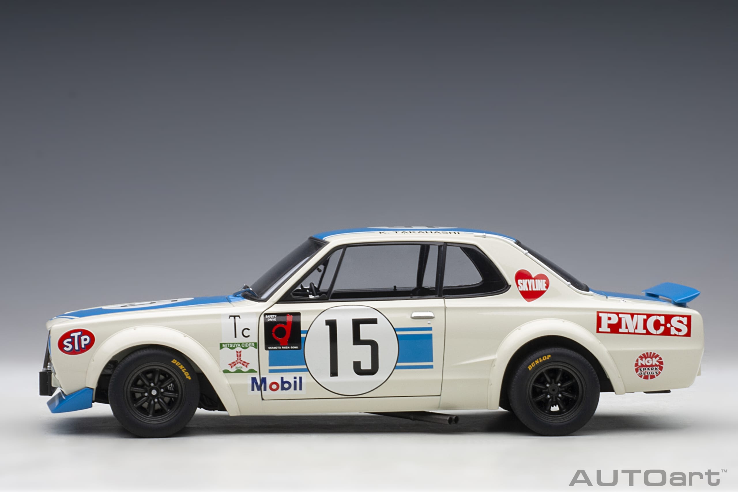 Nissan Skyline GT-R (KPGC-10) Fuji 300km Speed Race 1972 #15 | AUTOart