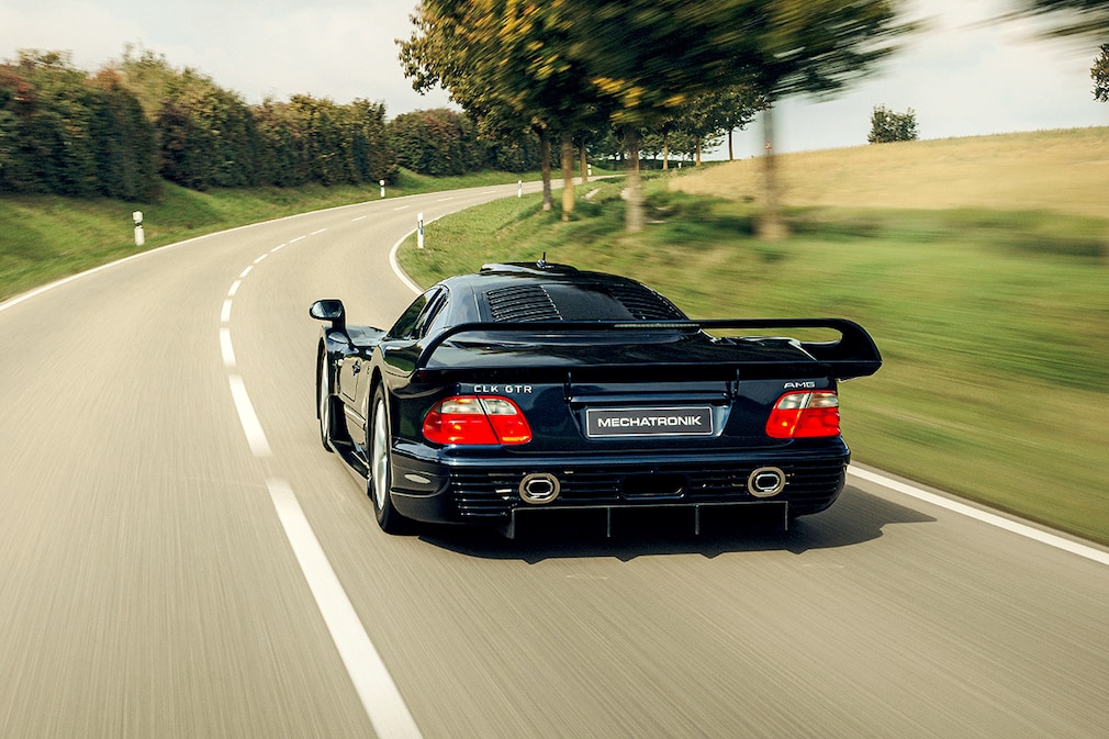 これが現代で最も高価なメルセデス「メルセデス CLK GTR ストリート