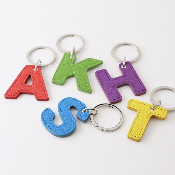 アルファベット キーホルダー［全10種］スリップオン JAK1401