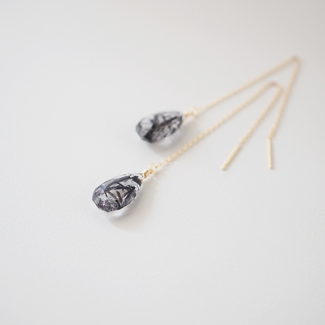 K10 / ブラックトルマリンインクォーツピアス | atelier045