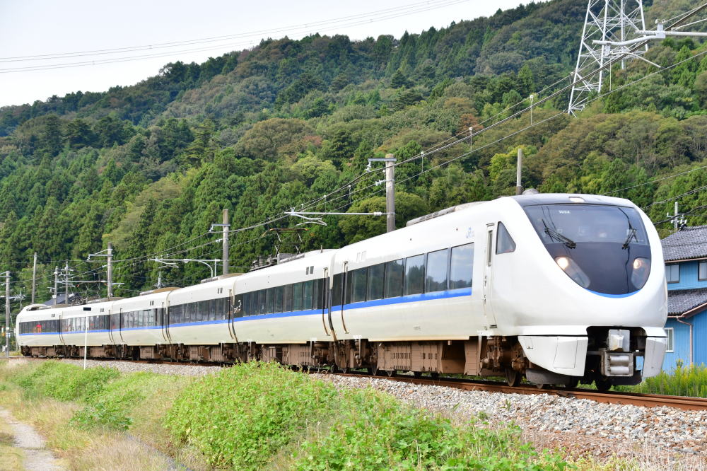 ATSUSHI Train Museum」 JR西日本683系