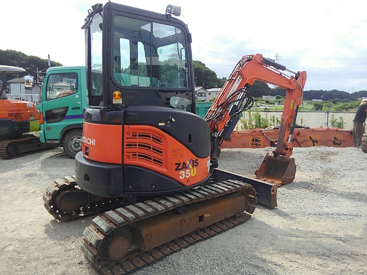 K32586】ZX35U-3 | ミニ油圧ショベル | 株式会社アタッチリンク