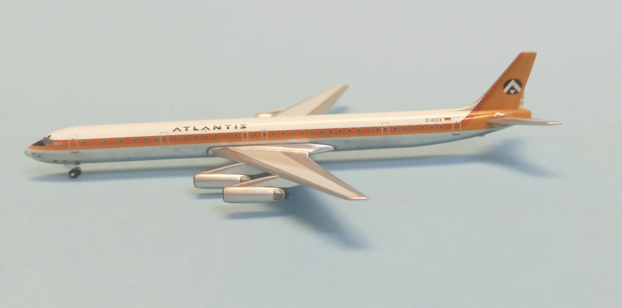 Douglas DC-8-63 Atlantis - 1/400 Scale (AeroClassics ACDADIX)