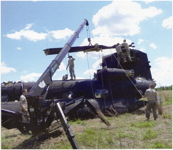 第160特殊作戦航空連隊（ナイト・ストーカーズ）の墜落機回収・修理