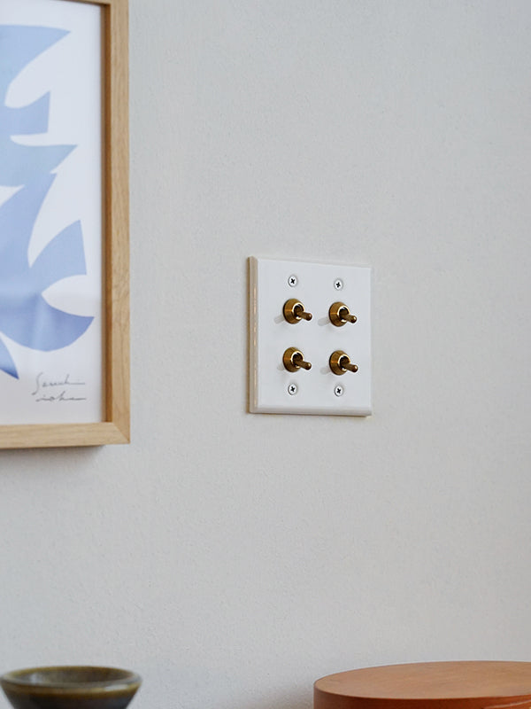 セラミックプレート4トグルスイッチ ホワイト | AXCIS ONLINE