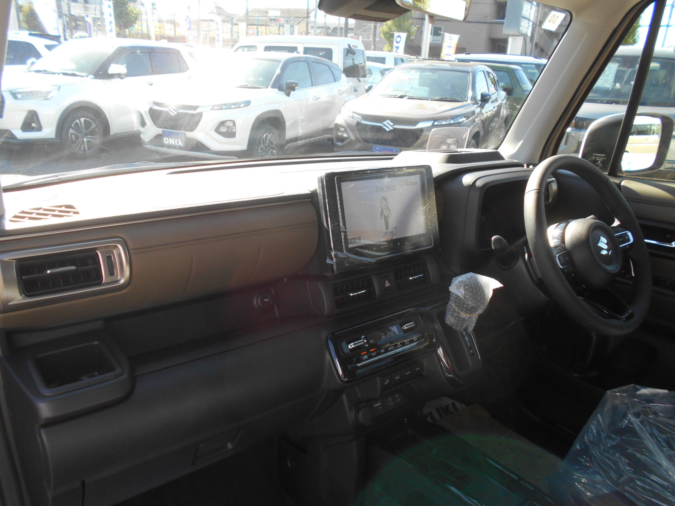 登録済未使用車】クロスビー ハイブリッドMZ 全方位モニター付9