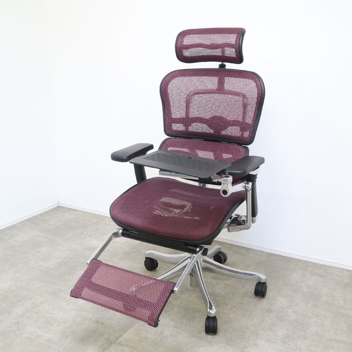 エルゴヒューマンプロ/JOIFA802 レッド 格納式オットマン付 – バナル