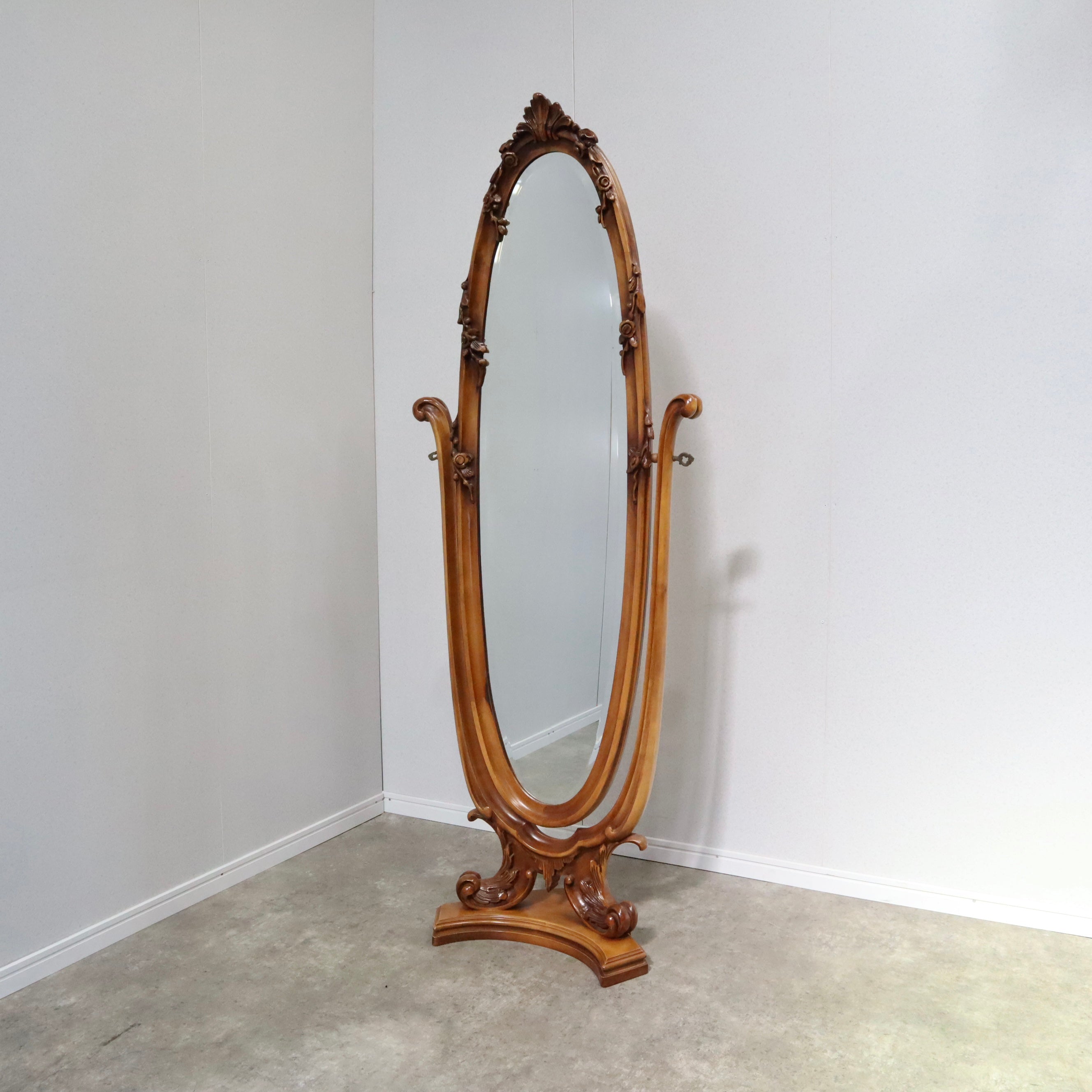 スタンドミラー アンティーク調 姿見 彫刻 木製 全身鏡【03A2202057