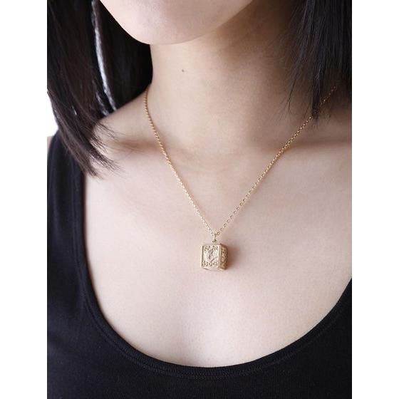 受注生産】聖闘士星矢 黄金聖衣箱（ゴールドクロスボックス）デザイン