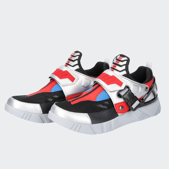 HENSHIN by KAMEN RIDER スニーカー」仮面ライダーエグゼイド、ゲンム