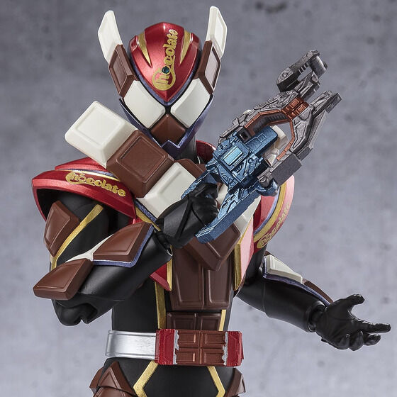 仮面ライダーガヴ」より「S.H.Figuarts 仮面ライダーガヴ ケーキング