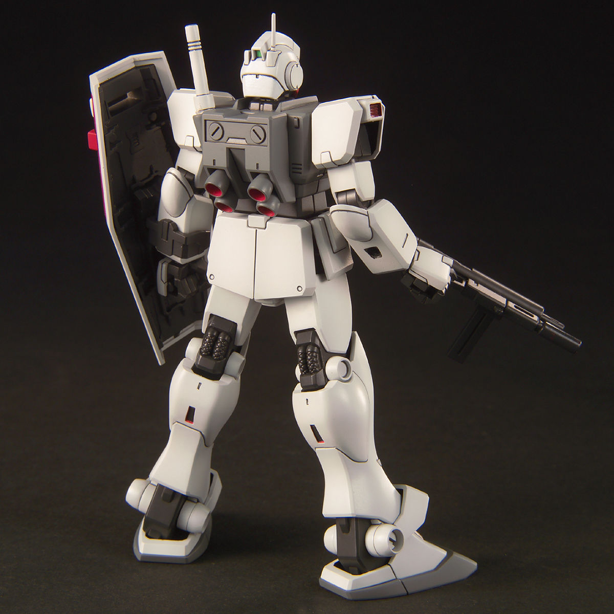 HGUC 1/144 ジム寒冷地仕様｜バンダイ ホビーサイト
