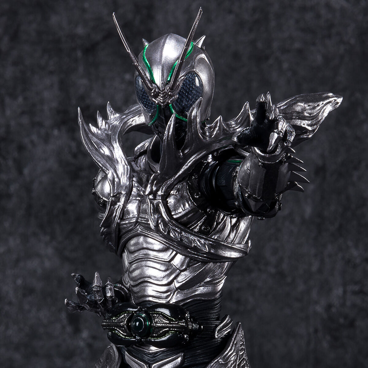 抽選販売】S.H.Figuarts 仮面ライダーSHADOWMOON | 仮面ライダーBLACK