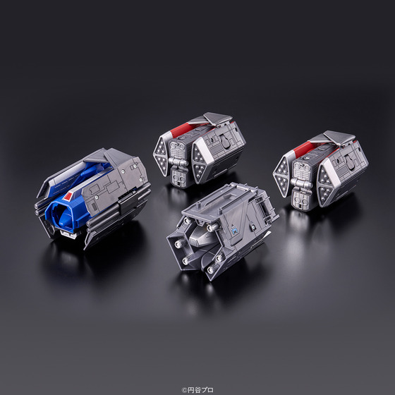 ウルトラマンガイア』より戦闘機「XIGファイター」が変形・音声・発光