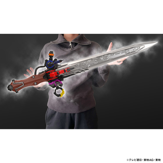 王様戦隊キングオージャー』より、全長約830mmの「オージャカリバー