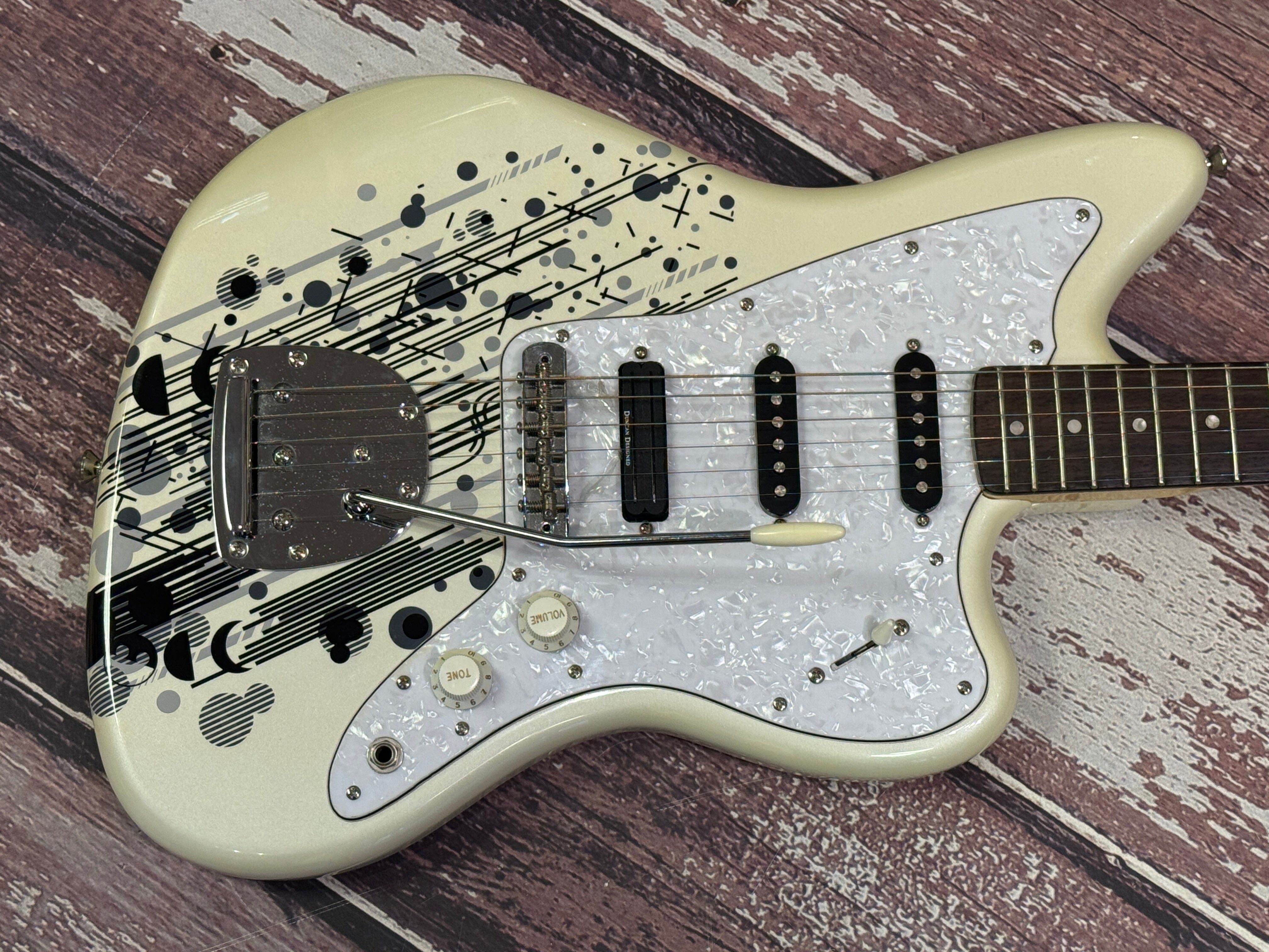 Squier Scandal signature - Mami Jazzmaster Pearl White