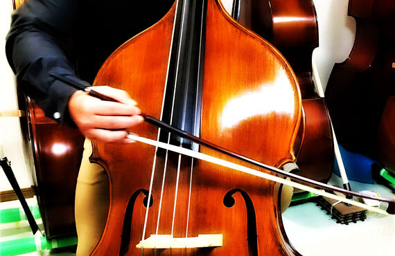 コントラバス弓の購入をご検討の方は当店へ | 葛飾区でコントラバス