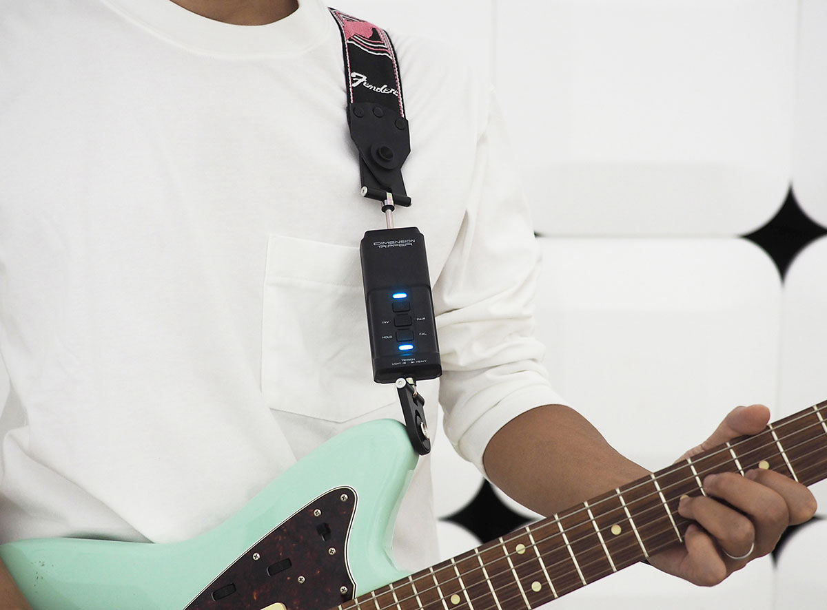 CASIO】ストラップに取り付ける新感覚エフェクト・コントローラー