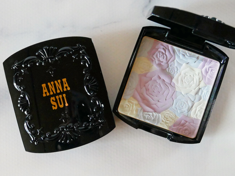 コレ使ってテンション上がらない人いる？！アナスイから世にも美しい