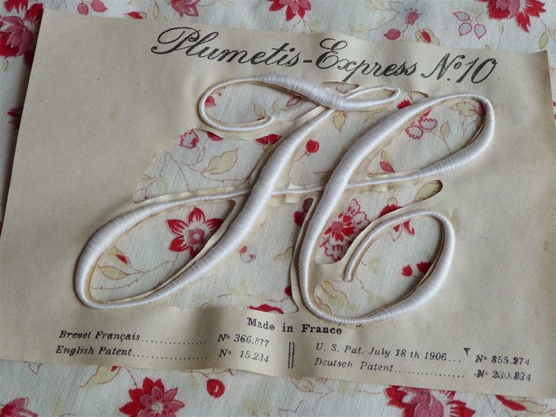 フランス製 イニシャル 刺繍 シート No.10 '' H '' (在庫2→1) - une