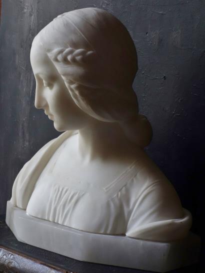 西洋骨董屋 イタリア・アンティーク 19世紀 若い貴婦人の胸像 大理石