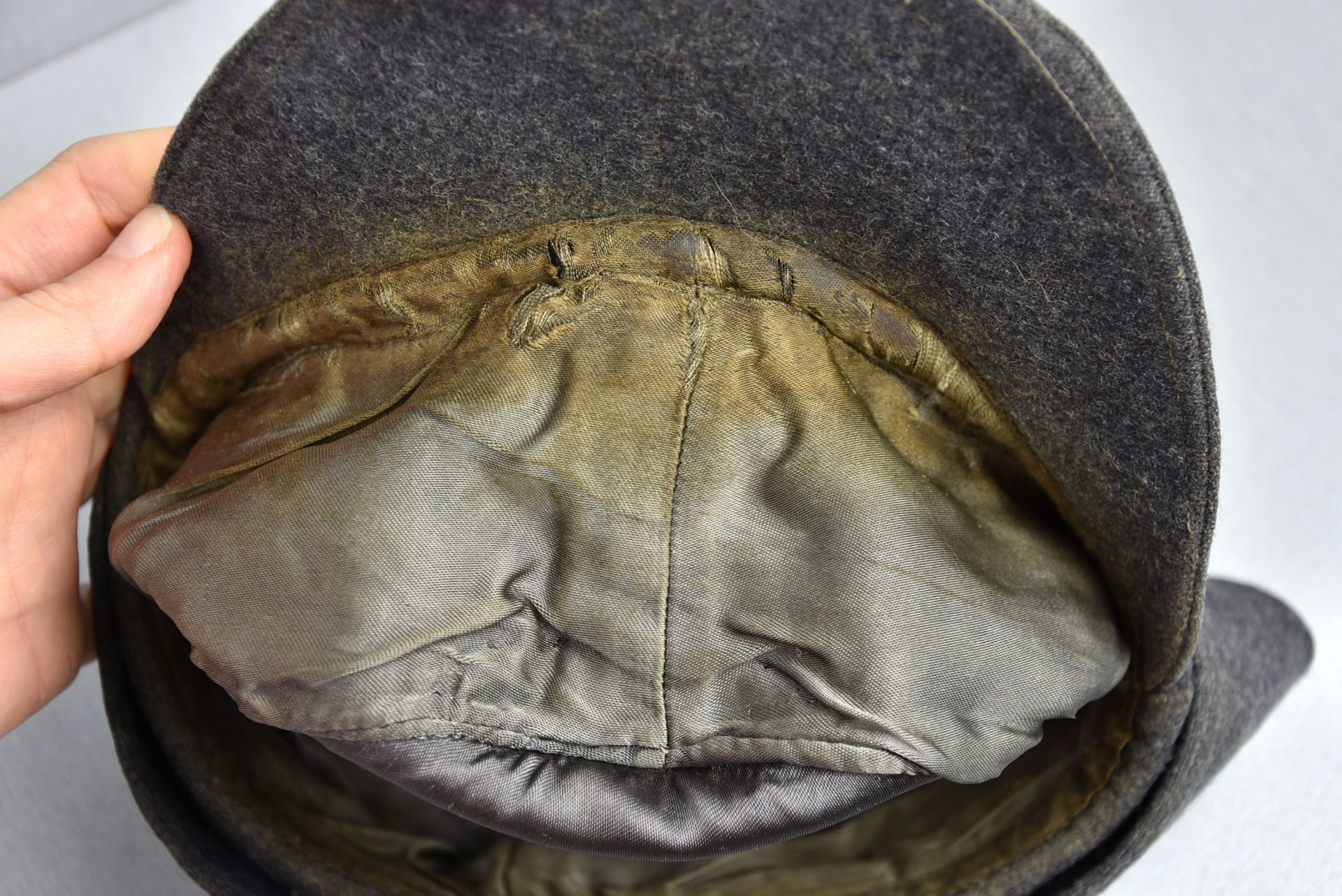 Luftwaffe 1st pattern field cap 'Bergmütze' ca.1941 – Bevo