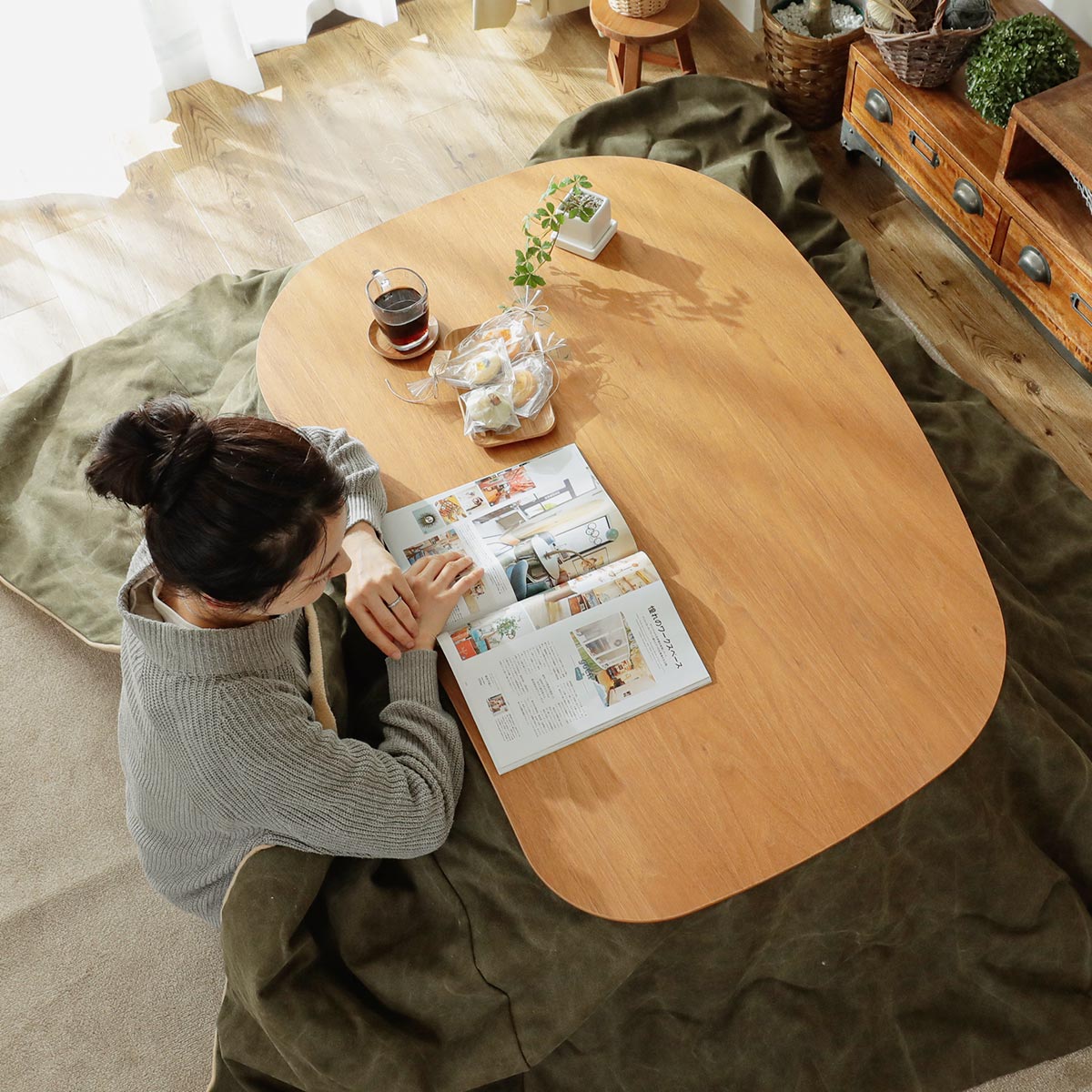 特集】おしゃれな楕円形こたつ9選！布団選びのポイントも解説 - ラグ