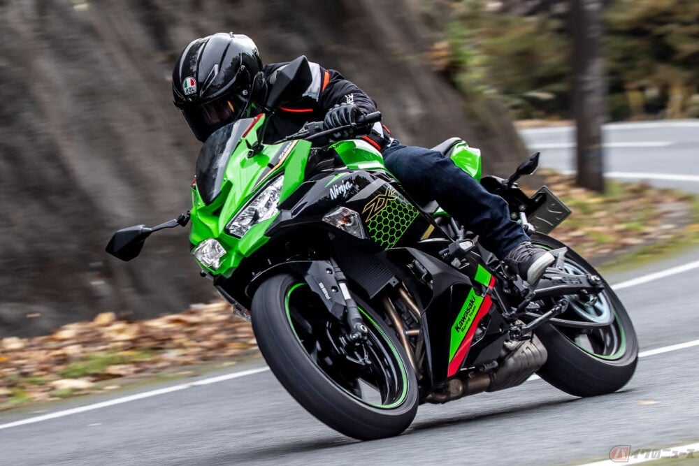 一歩引いて見ればおかしなネーミング？ カワサキ「Ninja ZX-25R」の他