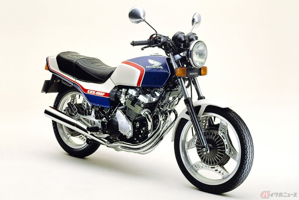 400ccクラスの4気筒エンジン搭載車 1981年型ホンダ「CBX400F」を1／12