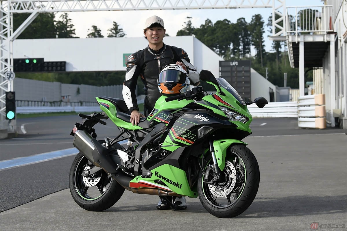 Ninja ZX-25R」の不満点を解決!? カワサキ「Ninja ZX-4RR」は走り好き