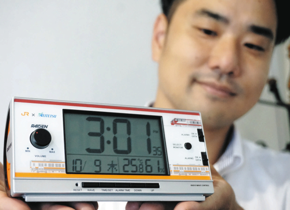 チャイム音収録のコラボ目覚まし時計発売 JR東海と名鉄、鉄道の日を