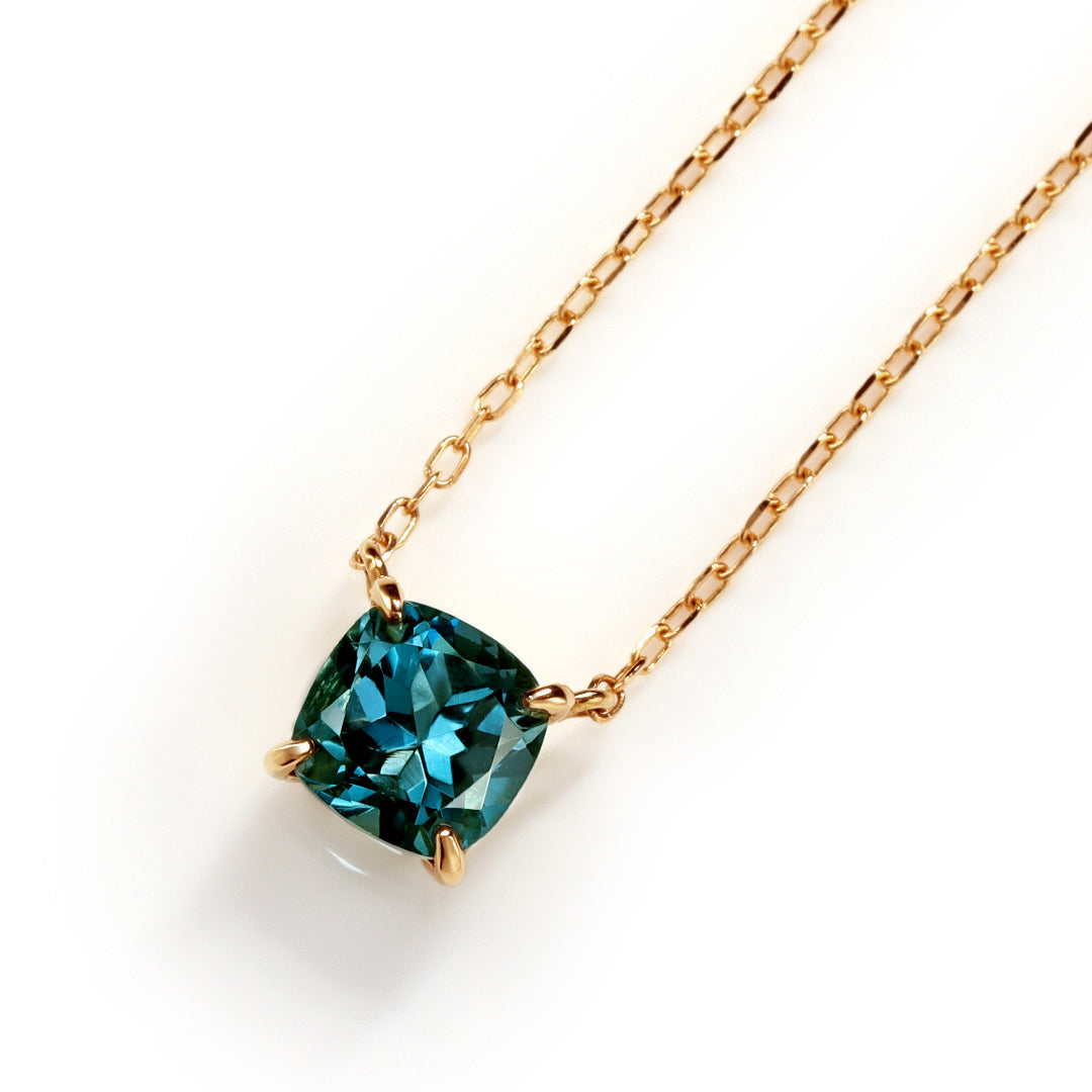 ビズー公式】ロンドンブルートパーズ K18/PTネックレス・セラム | 希少