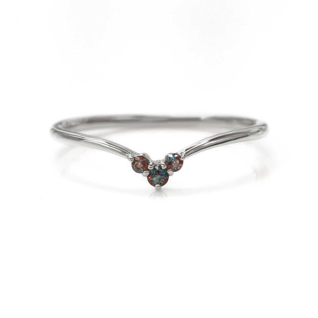 ビズー公式】アレキサンドライト(ブラジル産) K18(18金)/PTリング